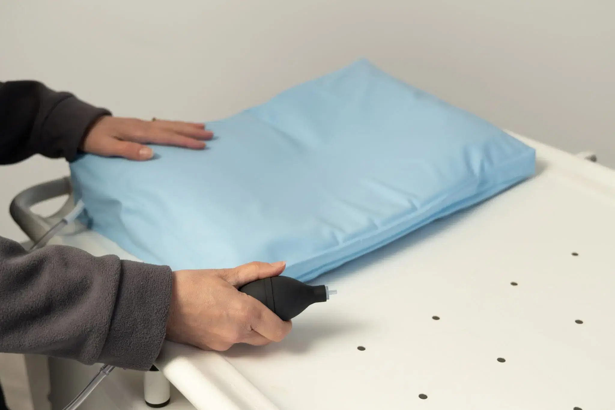 Astor Grip Strip Head Vacuum Support Cushion (Bolster)